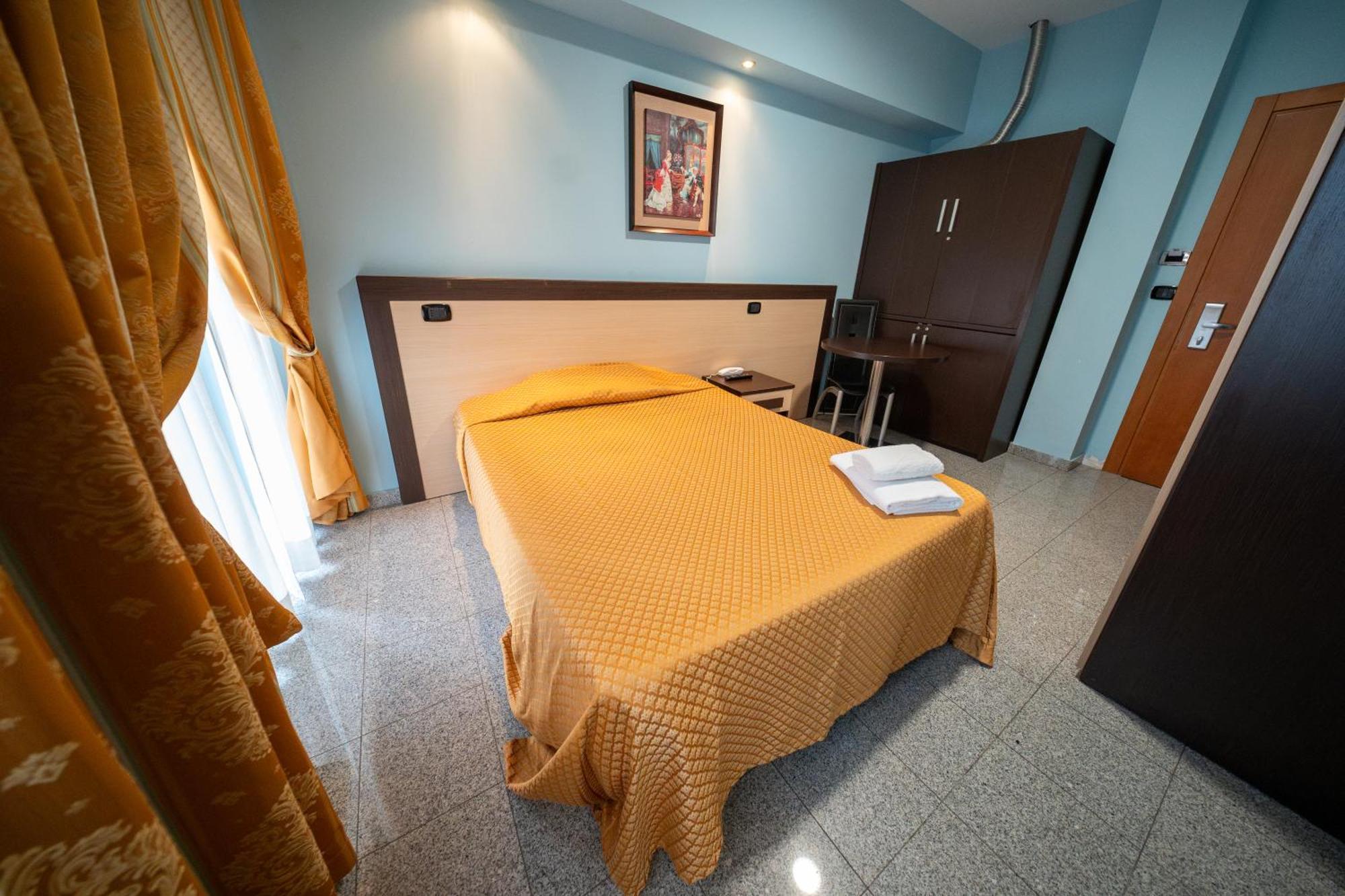 Hotel Residence Sestriere Moncalieri Buitenkant foto