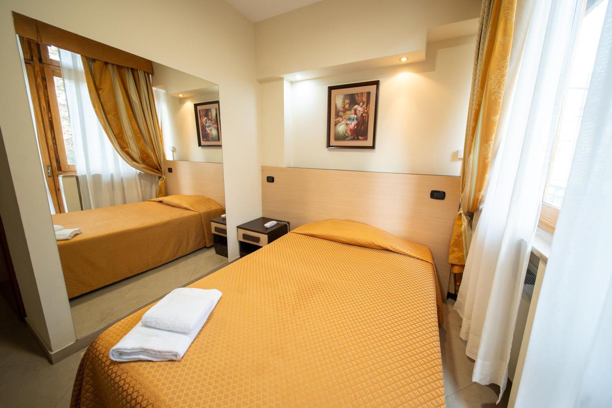Hotel Residence Sestriere Moncalieri Buitenkant foto