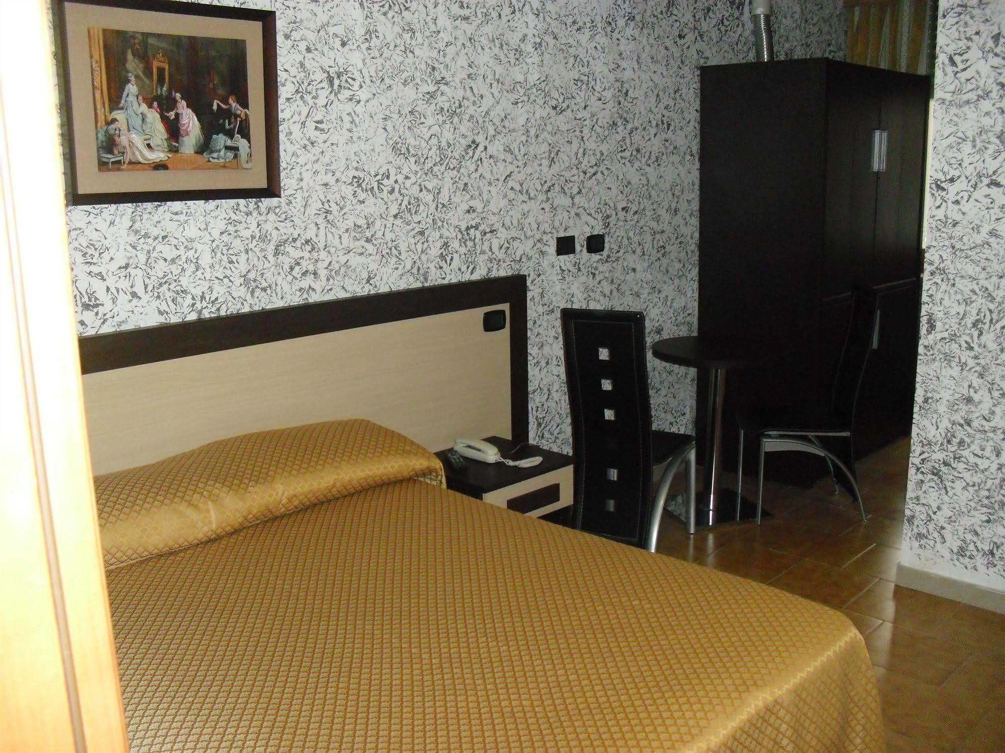 Hotel Residence Sestriere Moncalieri Buitenkant foto